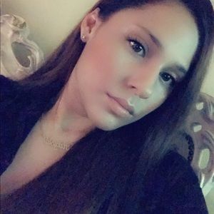 Meet your Posher, Allysia